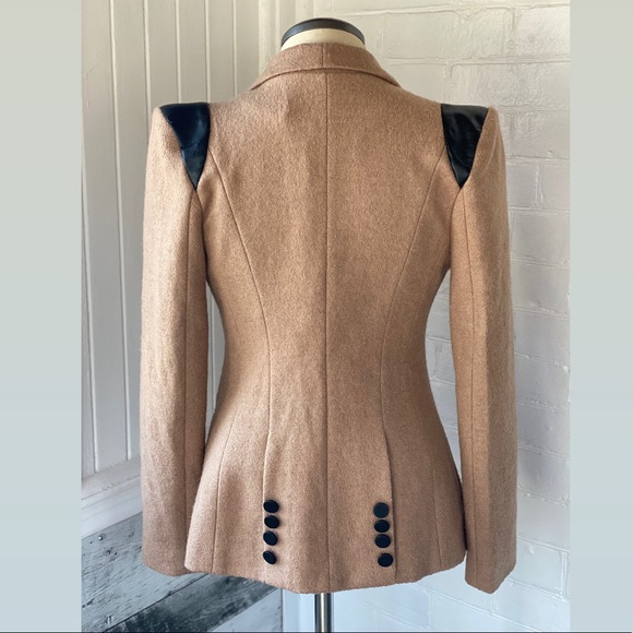 Blazer with faux leather pointed shoulders - Picture 3 of 6